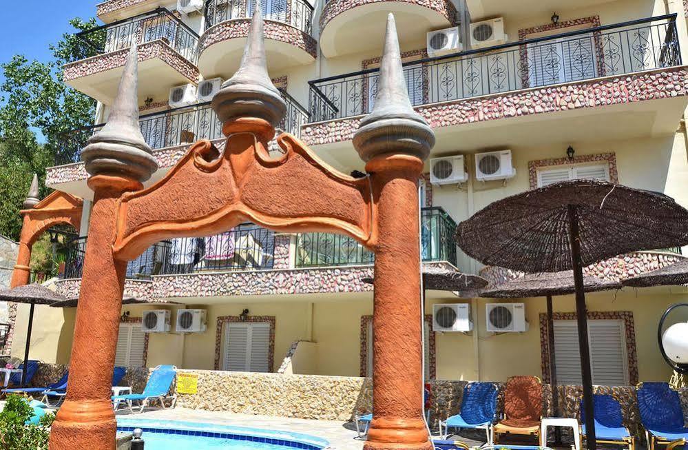 Mavrikos Hotel Plános エクステリア 写真