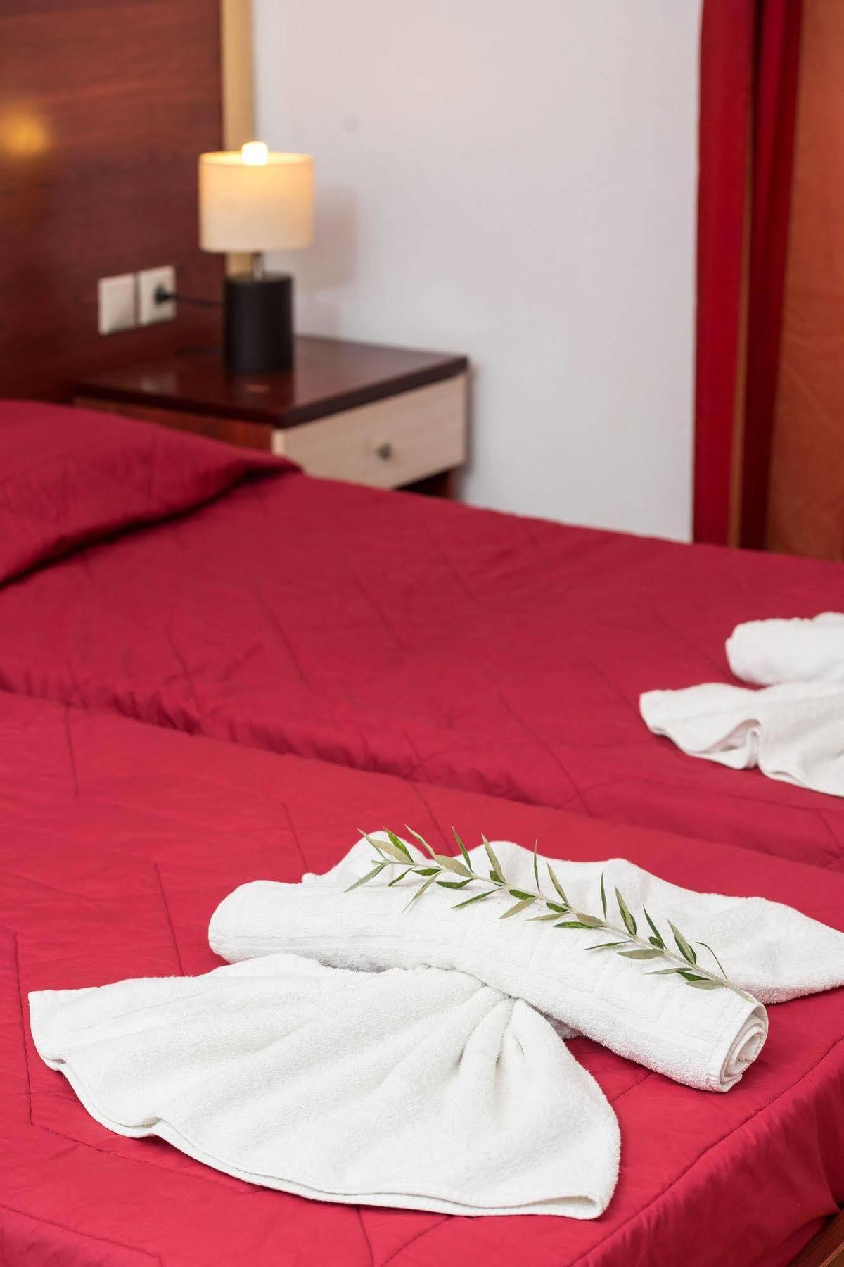 Mavrikos Hotel Plános エクステリア 写真