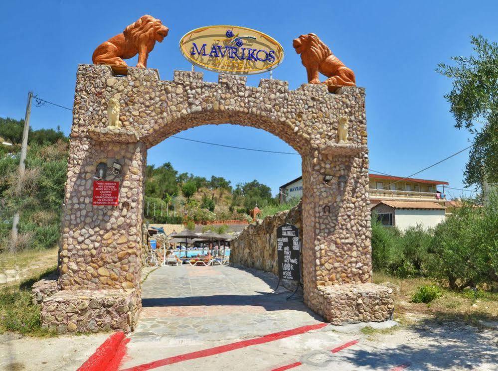 Mavrikos Hotel Plános エクステリア 写真