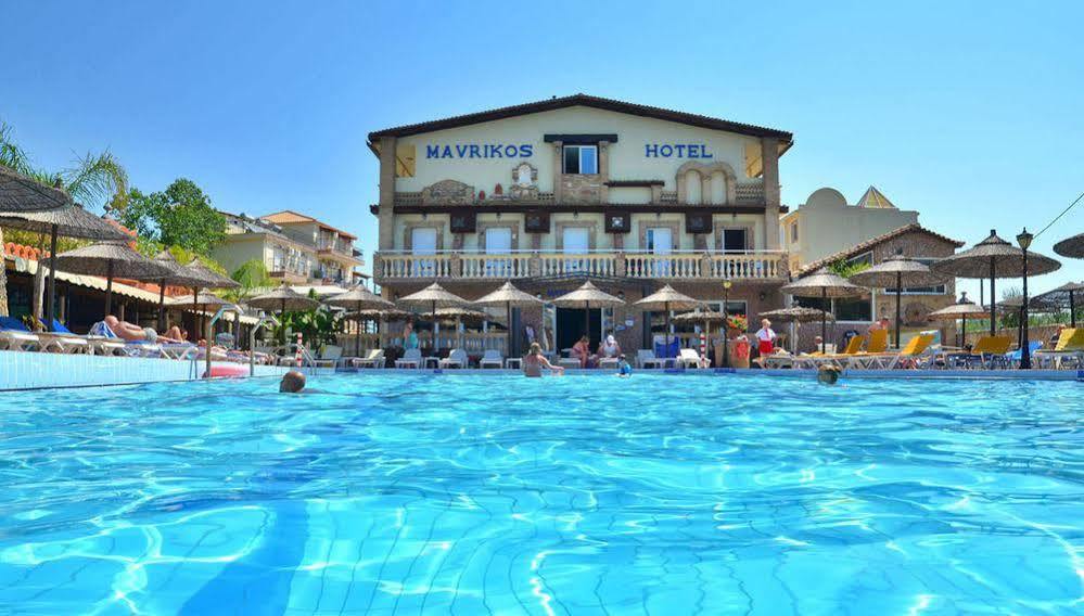 Mavrikos Hotel Plános エクステリア 写真